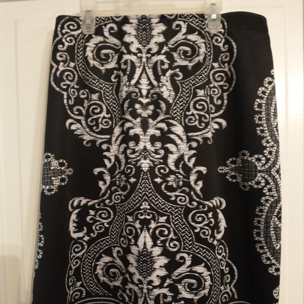 Mid Length Skirt Back with White Design